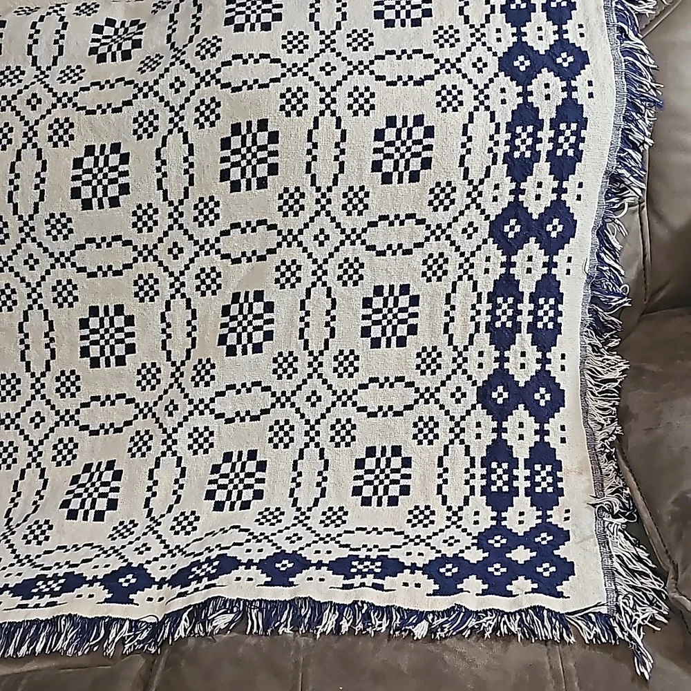 Vintage blanket reversible